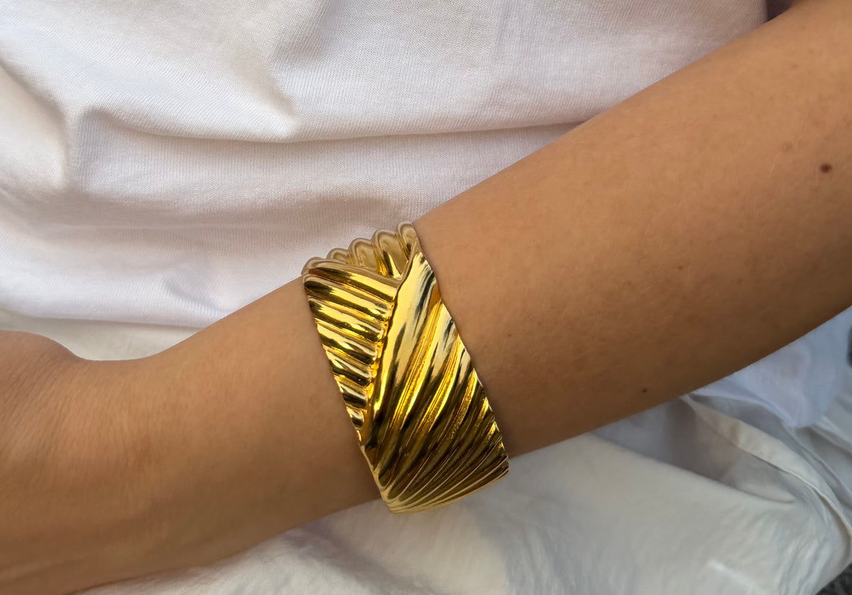 Brazalete Acero Dorado Ondas